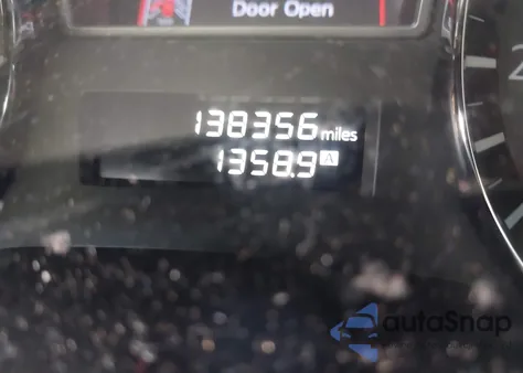 2015 Nissan Pathfinder Platinum из США, поврежденный, VIN 5N1AR2MM9FC701075